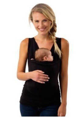 Stylish Kangaroo Mom T-shirt in black, featuring a comfortable design for babywearing with a snug front pocket