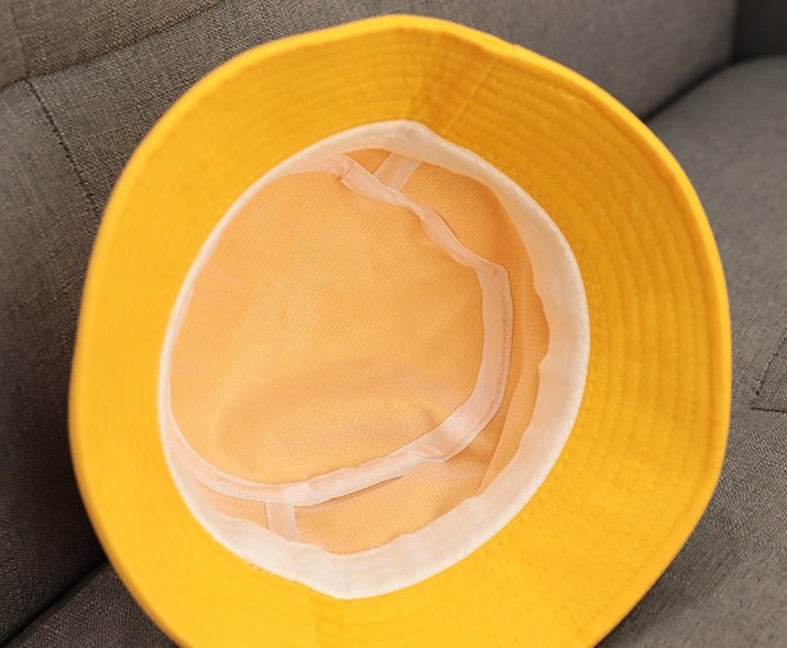 Inside view of a kids protective hat for spitting with breathable lining and comfortable fit, ideal for outdoor wear